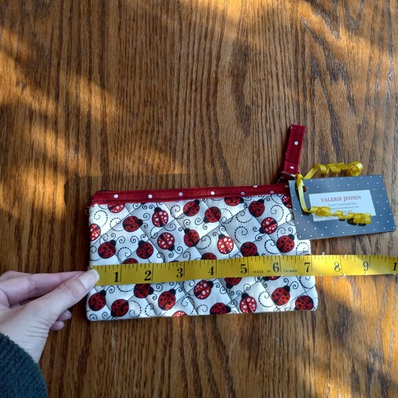 NWT Quilted Ladybug Zippered Pouch Wallet Coin Purse Glasses Case - Picture 6 of 13